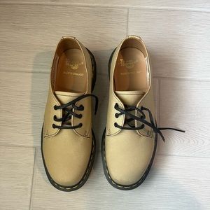 1461 BRITISH MILLERAIN DR MARTENS